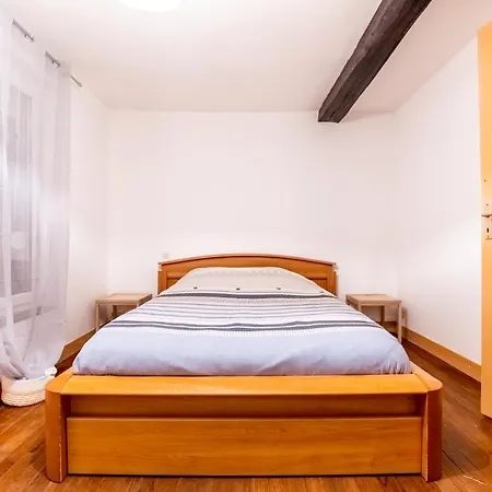 Le Nairobi, Tatil Evi Abbeville